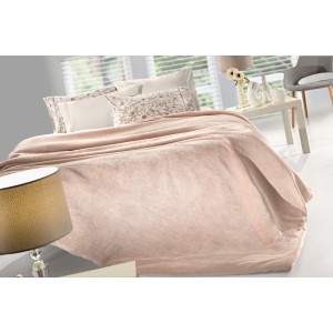 Σετ Κουβέρτα Velvet Pudra 250X240 & Δωρο Διακοσμητικό Μαξιλαράκι Κουβέρτες